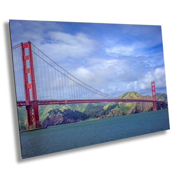 A painting of the golden gate bridge in san francisco.